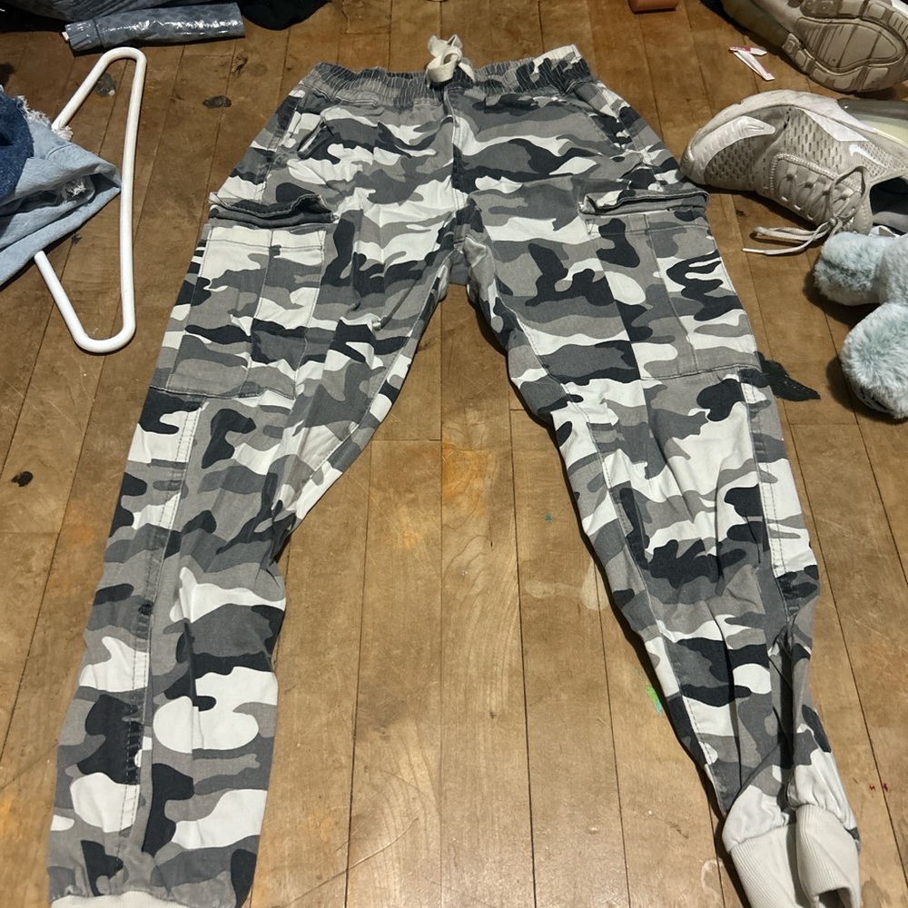 Camp black and white cargo pants